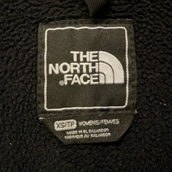 The North Face Fleece 
Black. Full zip. Non smoker, pet free home. Women’s xs - Picture 2 of 3